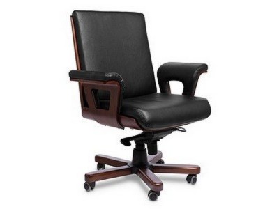 Чёрное кресло руководителя «CADIS B»