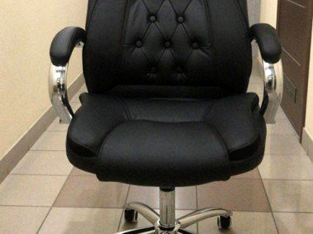 Кресло для руководителя LMR-110B